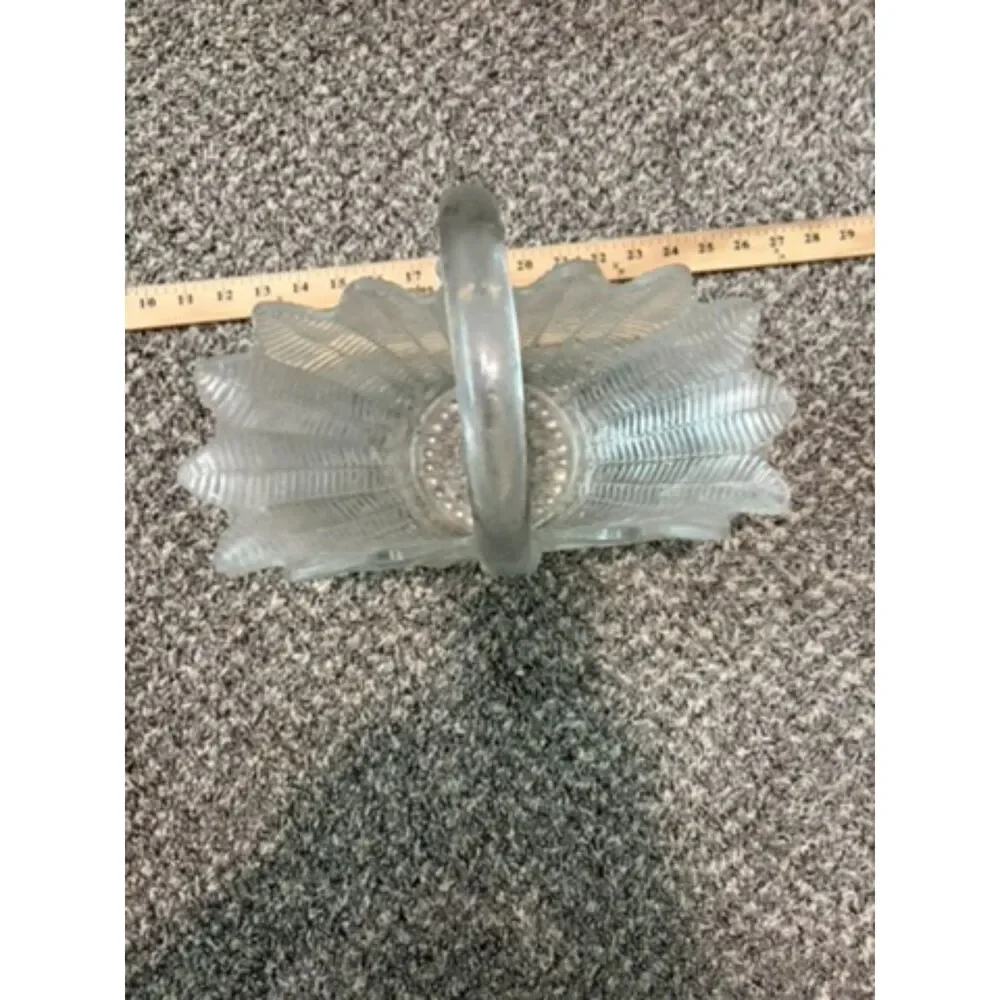 vtg LE smith clear glass feather pattern basket with handle